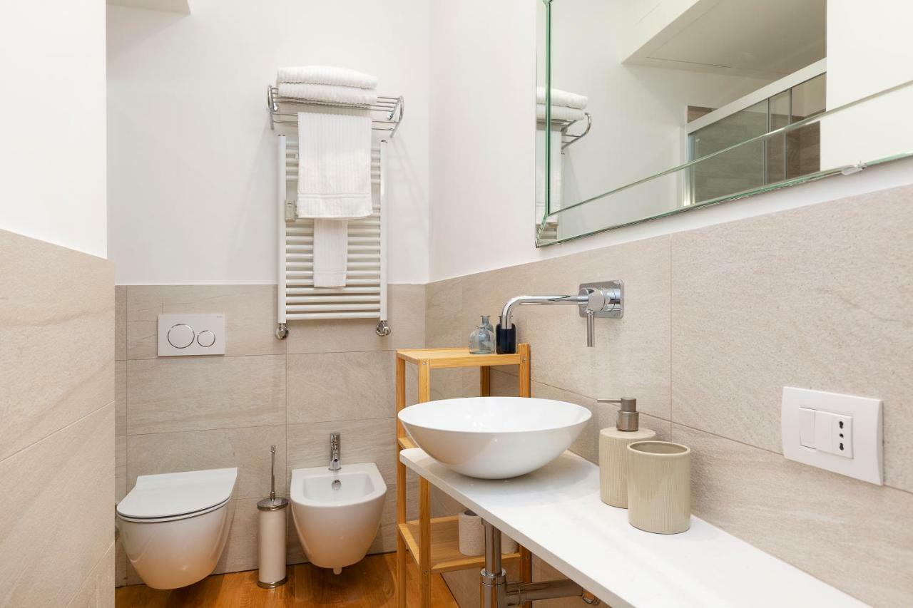 Viaboschetti1 Apartment Milan Bagian luar foto
